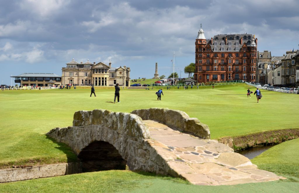 take dad to st andrews for a fathers day experience uk