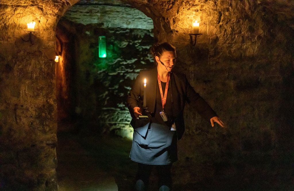 a fun thing to do in edinburgh with kids is going on a ghost tour